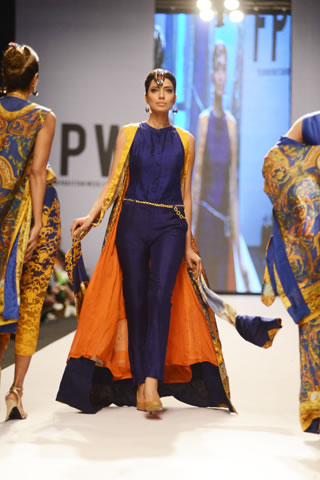 Spring Gul Ahmed Lamis Digital Silk FPW Collection