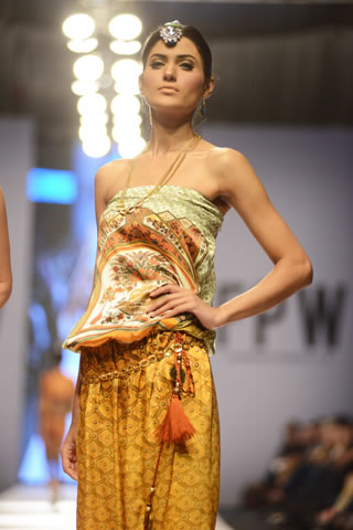 FPW Gul Ahmed Lamis Digital Silk 2014 Collection