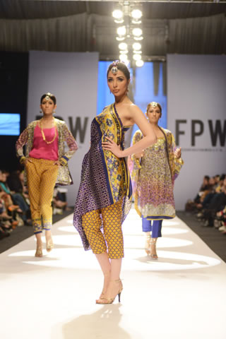 FPW Latest Gul Ahmed Lamis Digital Silk 2014 Collection