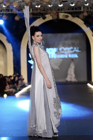 Latest 2013 Bridal Collection by Sonia Azhar