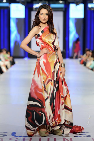 Maheen Karim Collection at PFDC Sunsilk Fashion Week Day 4