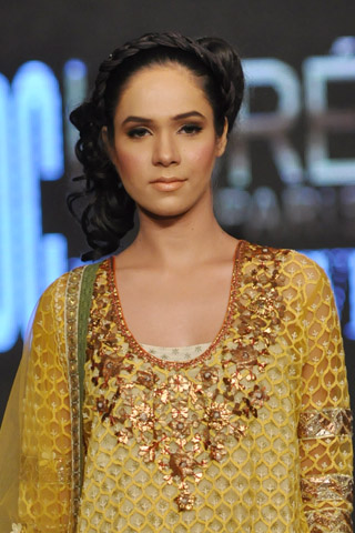 Misha Lakhani Collection at L'Oreal Paris Bridal Week 2012