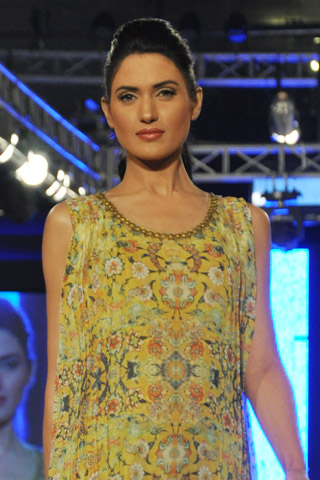 Misha Lakhani Collection at Sunsilk Fashion Week 2013