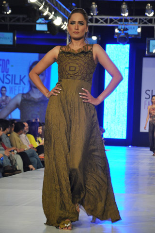 Misha Lakhani Collection at Sunsilk Fashion Week 2013 Day 1