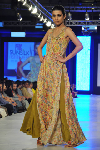 Misha Lakhani Collection at Sunsilk Fashion Week 2013 Day 1