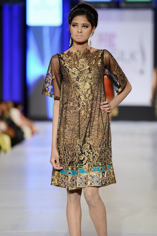 Nickie Nina Collection at PFDC SFW Day 2