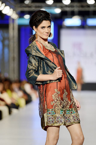Nickie Nina Collection at PFDC SFW Day 2