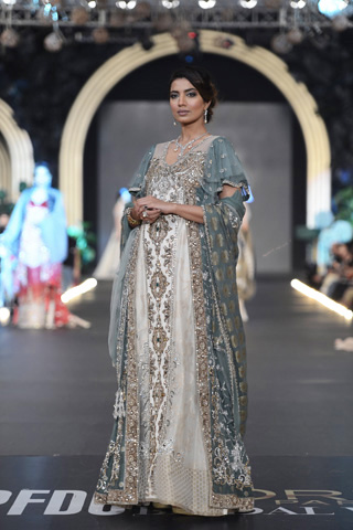 Nickie Nina Formal Bridal 2013 PFDC Lâ€™Oreal Paris Collection