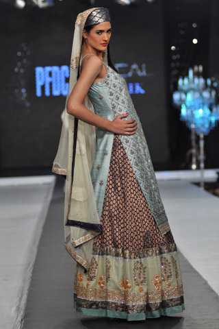 Nida Azwer Collection at L'Oreal Paris Bridal Week 2012 Day 4