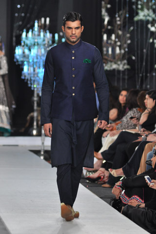 Nida Azwer Collection at L'Oreal Paris Bridal Week 2012 Day 4