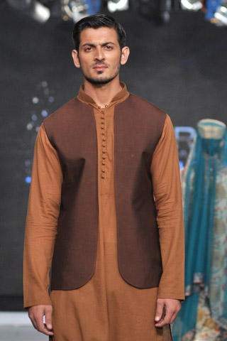 Nida Azwer Collection at L'Oreal Paris Bridal Week 2012 Day 4