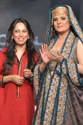 Nida Azwer Collection at L'Oreal Paris Bridal Week 2012 Day 4