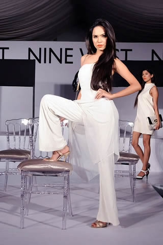Nine West Colorful Fashion Presentation