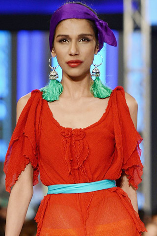Rizwan Beyg Collection at PFDC Sunsilk Fashion Week