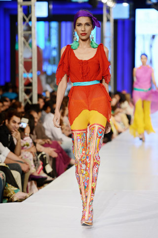 Rizwan Beyg Collection at PFDC Sunsilk Fashion Week Day 3