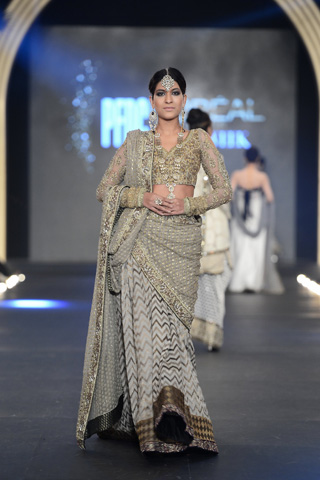 PFDC Lâ€™Oreal Paris Sana Safinaz 2013 Collection