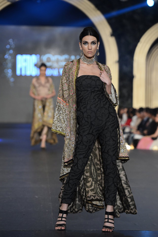 PFDC Lâ€™Oreal Paris Latest Sana Safinaz 2013 Collection