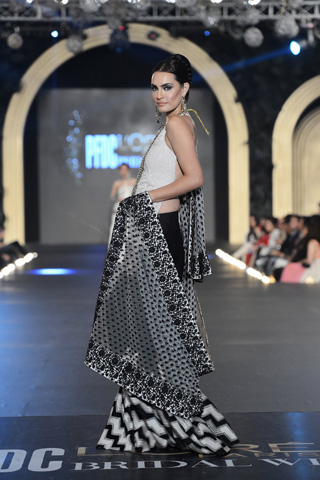 PFDC Lâ€™Oreal Paris Latest Sana Safinaz Formal Bridal Collection