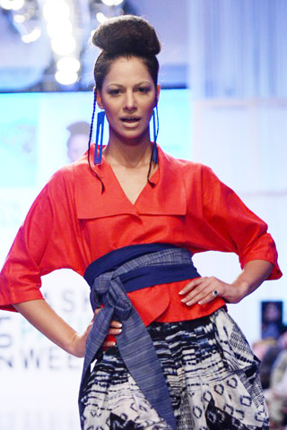 Sanam Chaudhri Collection at Fashion Pakistan Week 2012