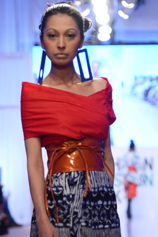 Sanam Chaudhri Collection at Fashion Pakistan Week 2012