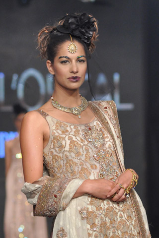 Sonia Azhar Collection at LPBW 2012