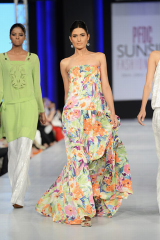 Sublime by Sara Shahid at PFDC SFW 2013 Day 1