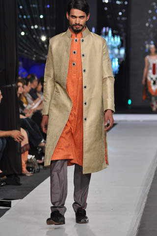 Teena By Hina Butt Collection at LPBW 2012 Day 2