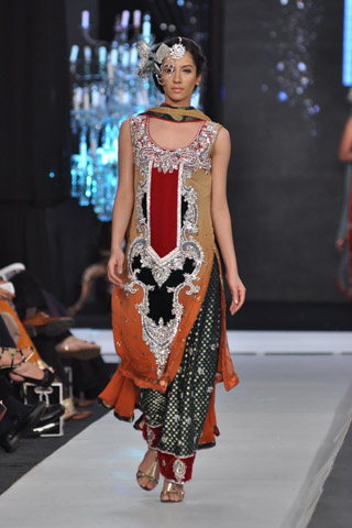 Teena By Hina Butt Collection at LPBW 2012 Day 2