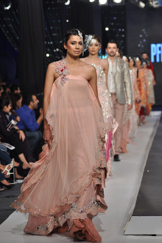Teena By Hina Butt Collection at LPBW 2012 Day 2