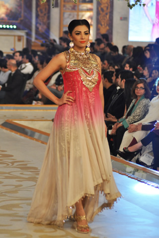Teena by Hina Butt PBCW Collection