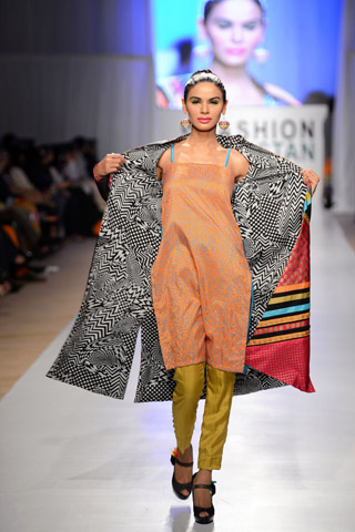 Warda Saleem Collection at FPW 2012 Day 1