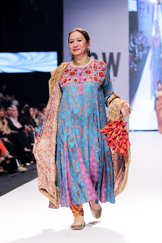 Wardha Saleem FPW Spring Collection