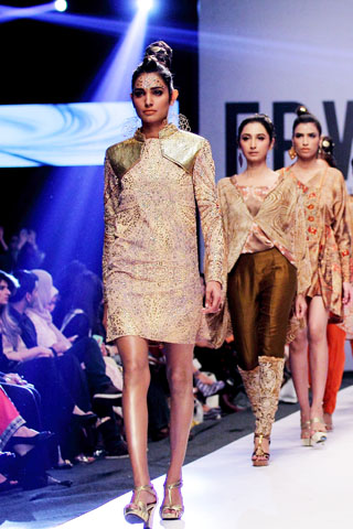 2014 Wardha Saleem Spring FPW Collection