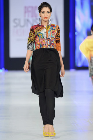 Wardha Saleem Collection at PFDC SFW Day 4