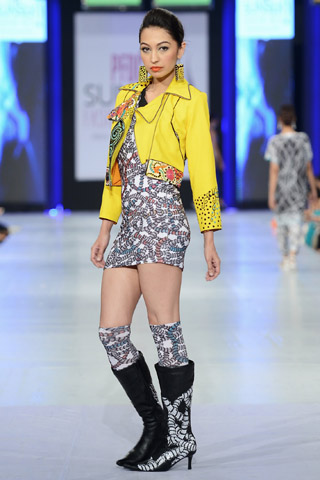 Wardha Saleem Collection at PFDC SFW Day 4