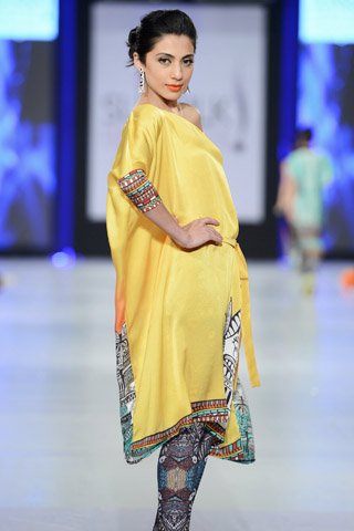 Wardha Saleem Collection at PFDC SFW Day 4