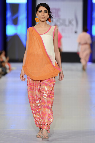 Yahsir Waheed Collection at PFDC Sunsilk Fashion Week Day 2