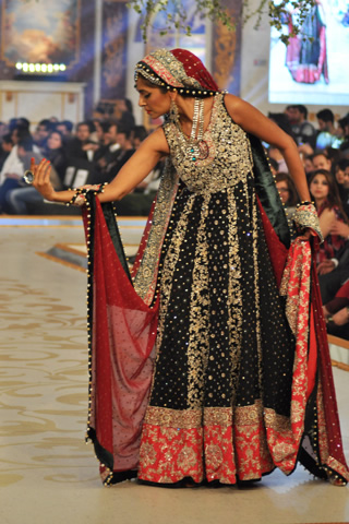 Zainab Chottani 2013 PBCW Collection