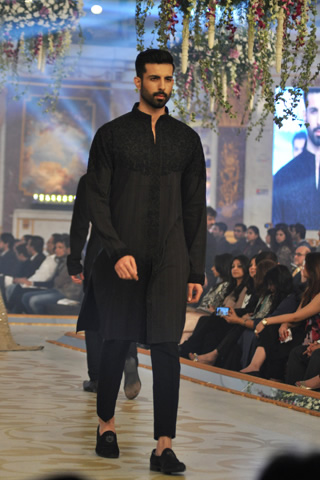 Formal PBCW Zainab Chottani Collection