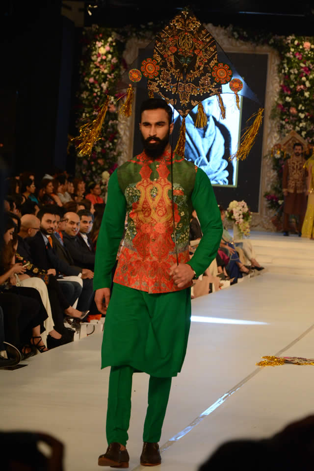 Fashion Designer Ali Xeeshan Dresses Collection 2015 Picture Gallery