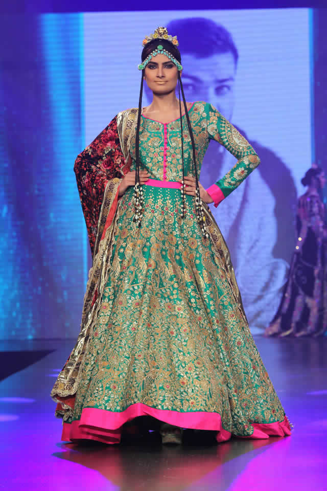 Ali Xeeshan Dresses at Shaan-e-Pakistan 2015