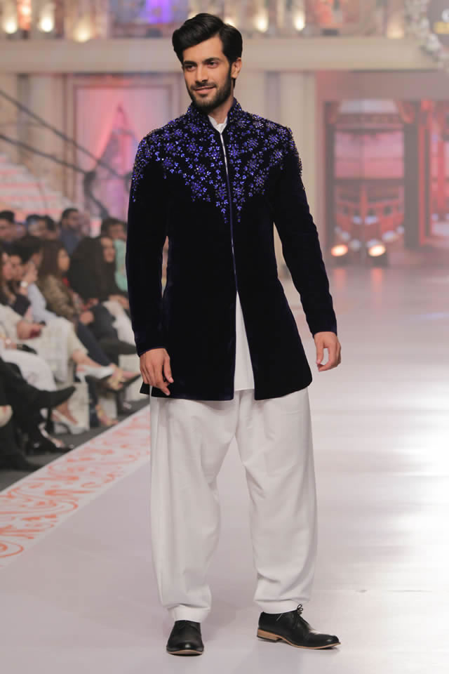 Telenor Bridal Couture Week 2015 Amina Yasmeen Dresses