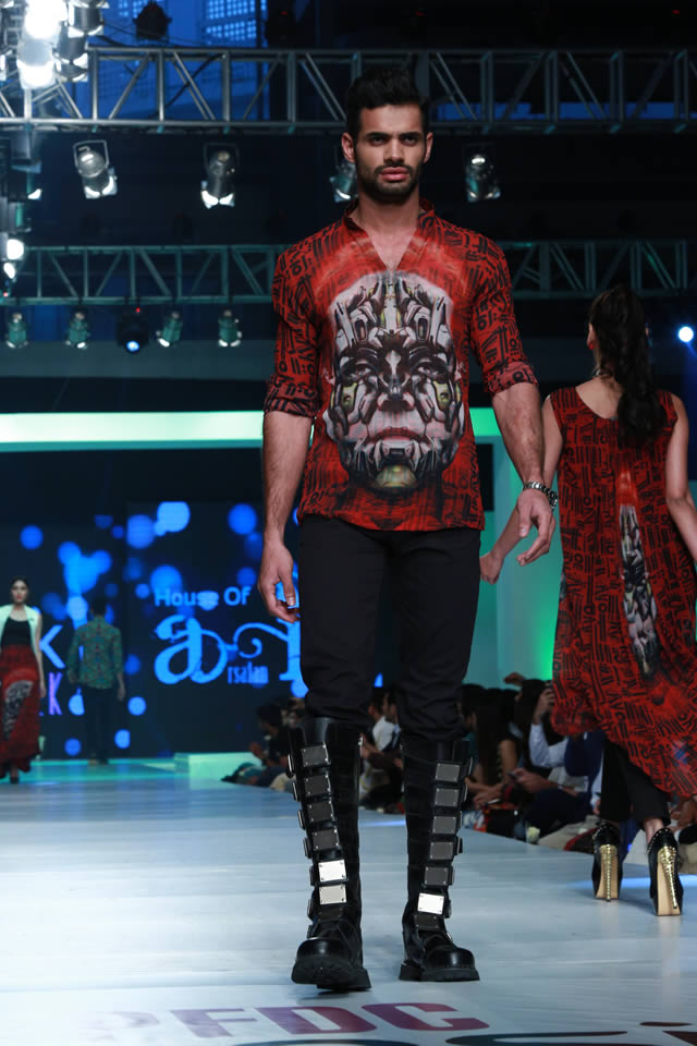 Fashion Designer Arsalan Iqbal Dresses PFDC Sunsilk Fashion Week 2015