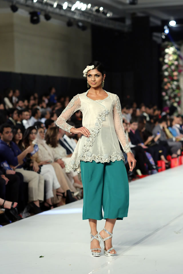 PFDC Loreal Paris Bridal Week 2015 Asifa Nabeel Collection Photos
