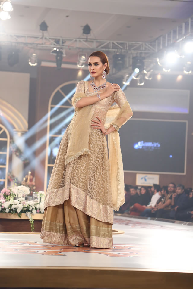 2015 Bridal Couture Week Damas Jewelry Gallery