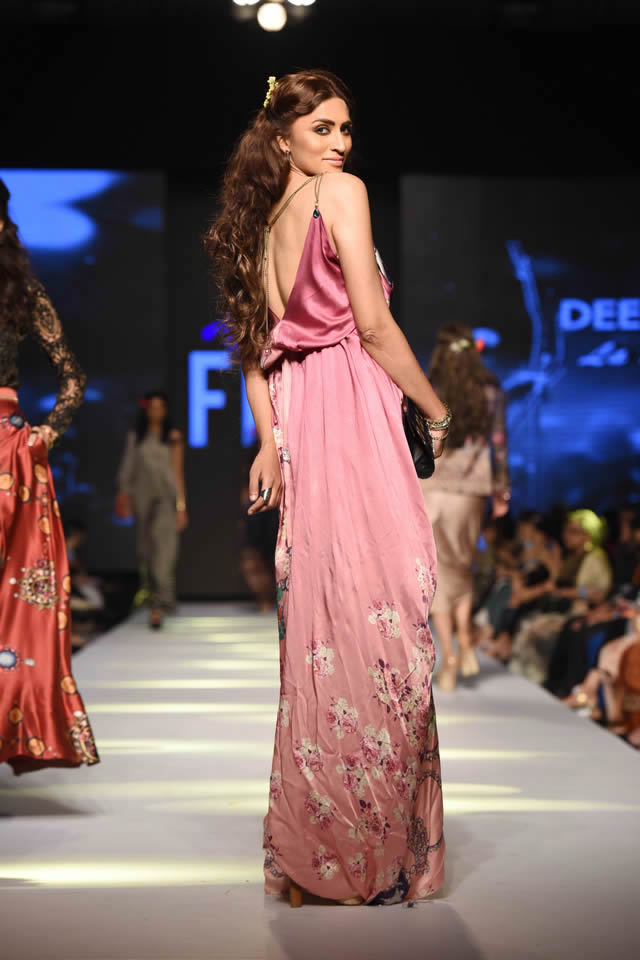 Telenor Fashion Pakistan Week Deepak Perwani Dresses Picture Gallery