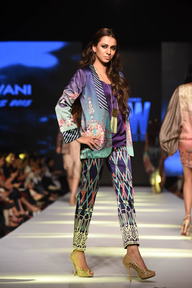 Telenor Fashion Pakistan Week Deepak Perwani Dresses Images