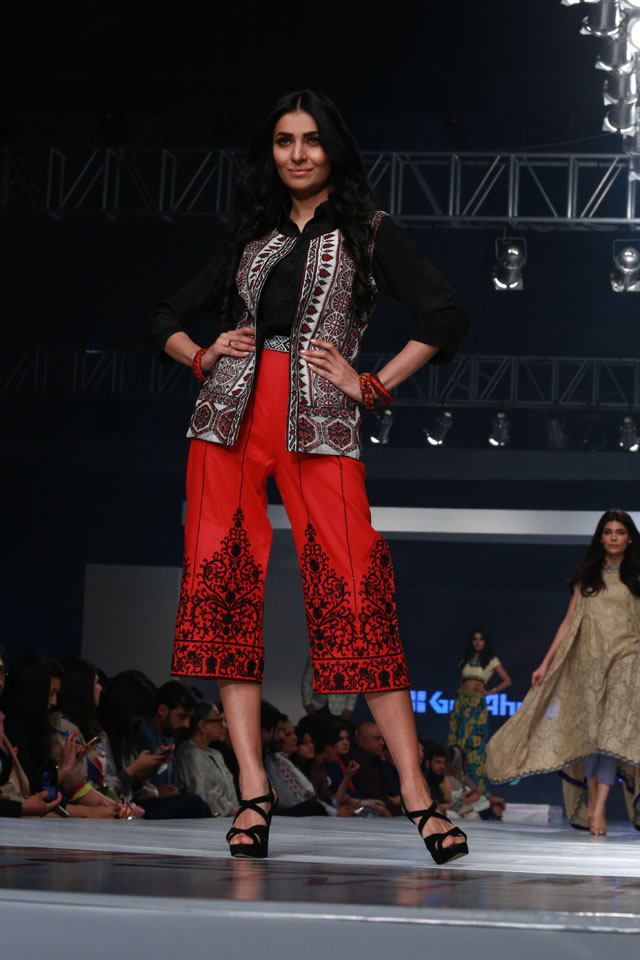 GUL AHMED COLLECTION AT PFDC Sunsilk Fashion Week 2015