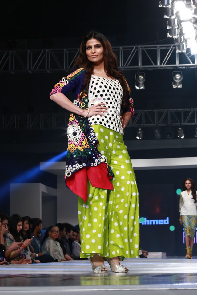 GUL AHMED COLLECTION AT PFDC   Sunsilk Fashion Week 2015