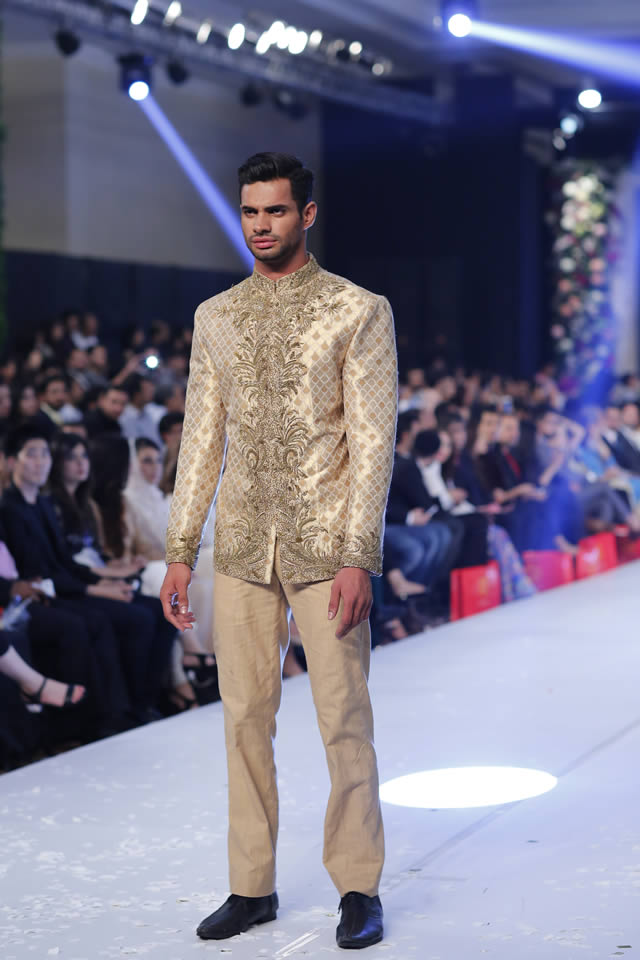 2015 PFDC Loreal Paris Bridal Week HSY Formal Collection
